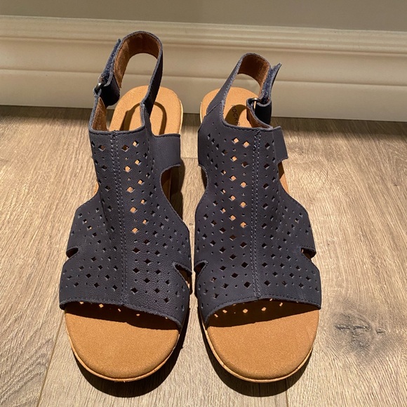 Rockport heels size 8 - Picture 5 of 5